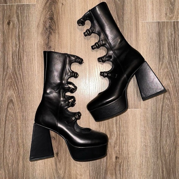 SOLD - Picture 2 of 8